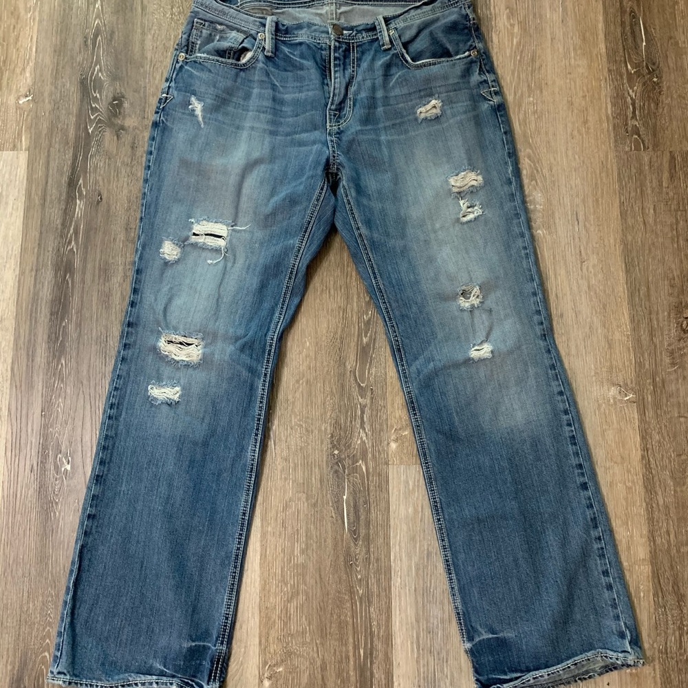 Buckle distressed jeans, style Derek. Size 34x32.